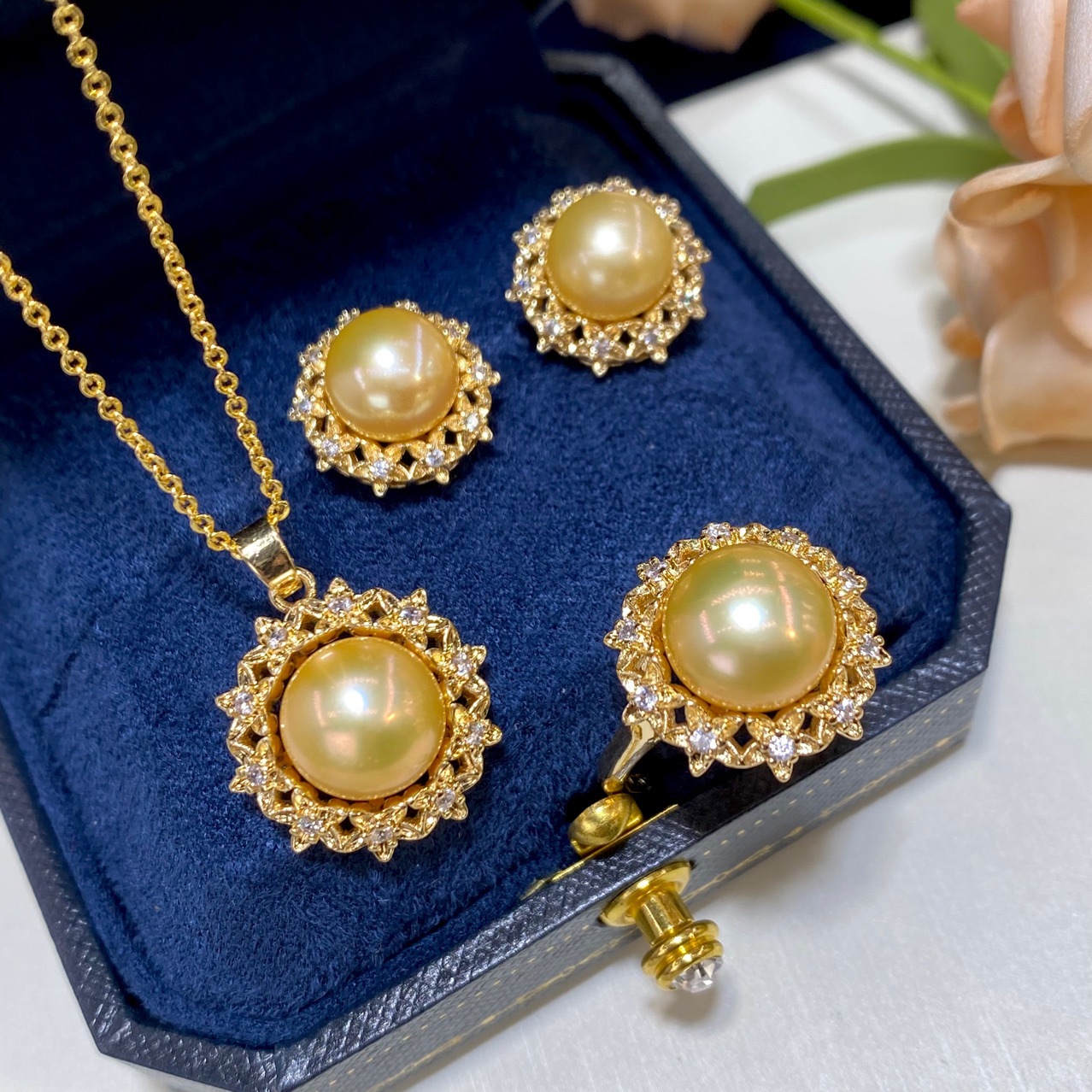 Набор украшений из пресноводно – обзор и цена Pearl Necklace Set